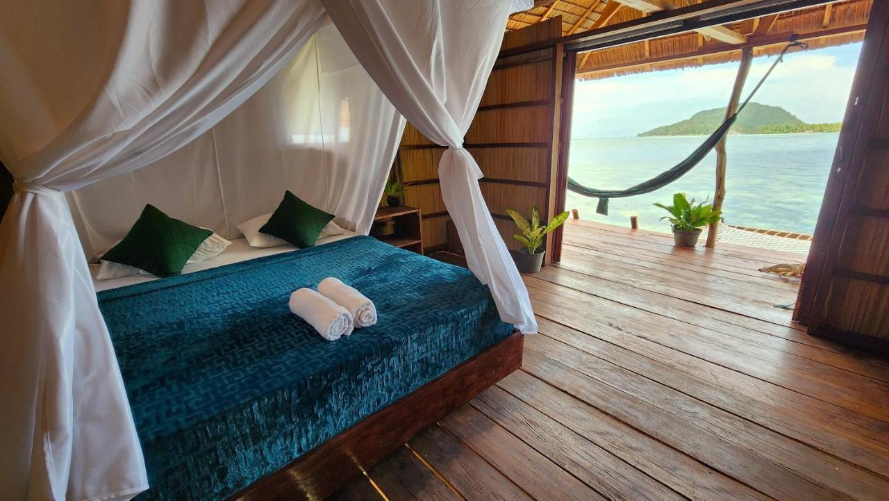 Mansuar Raja Ampat Bungalows Kri 外观 照片