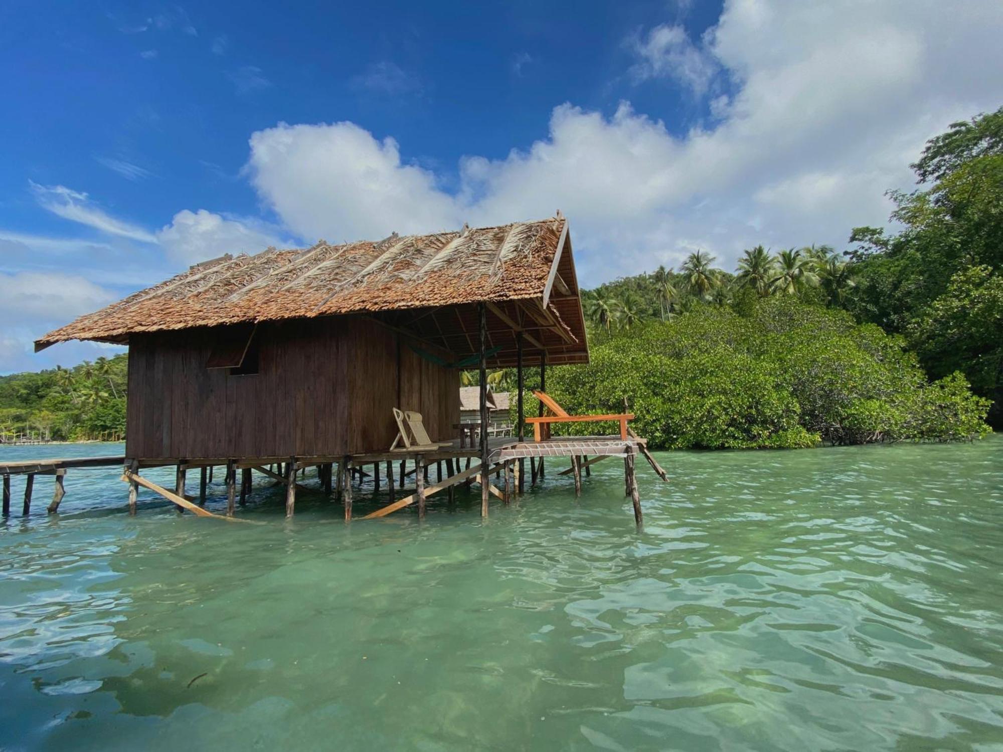 Mansuar Raja Ampat Bungalows Kri 外观 照片